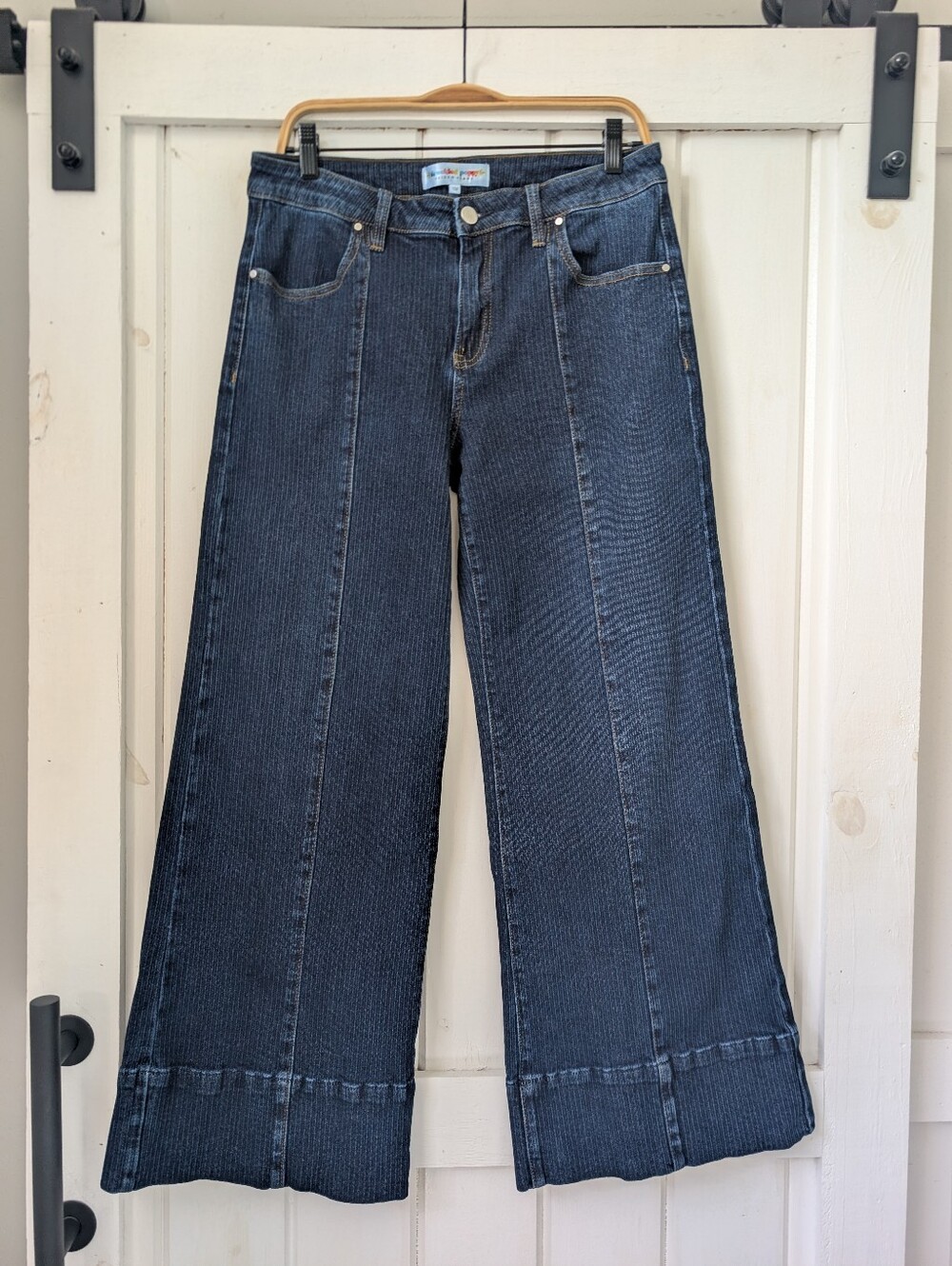 Freckled Poppy x Risen Dark Wash Wide Leg Ankle Pintuck Jeans Size 7/28